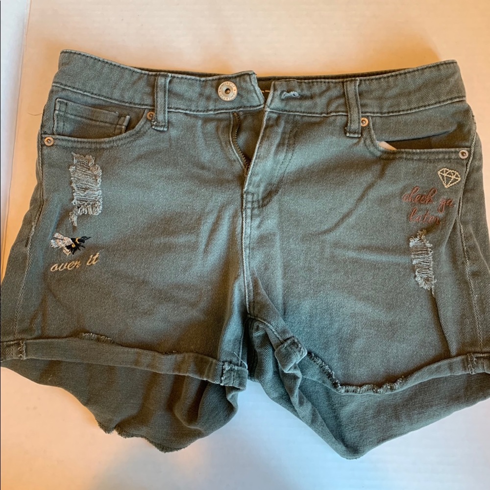 Vanilla Star Mid-rise Shorts